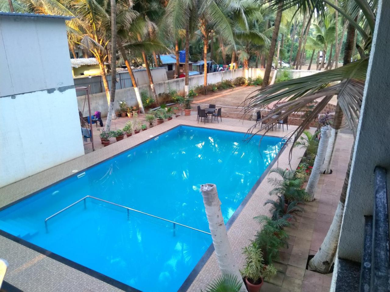 Hotel Murud Marina Exterior foto